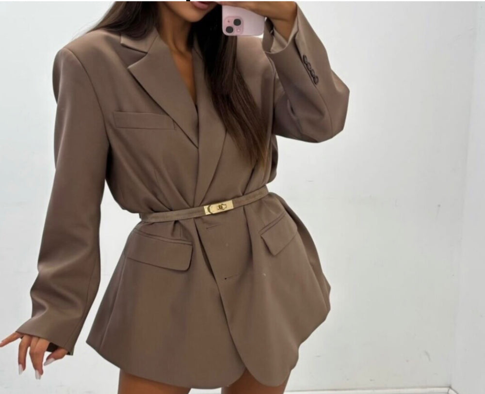 Blazer Robe Taupe Clair - Ceinture Dorée et Poches Plaquées