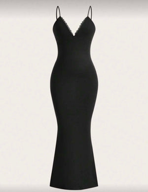 Robe Longue Noire Moulante Bretelles Fines - Col V