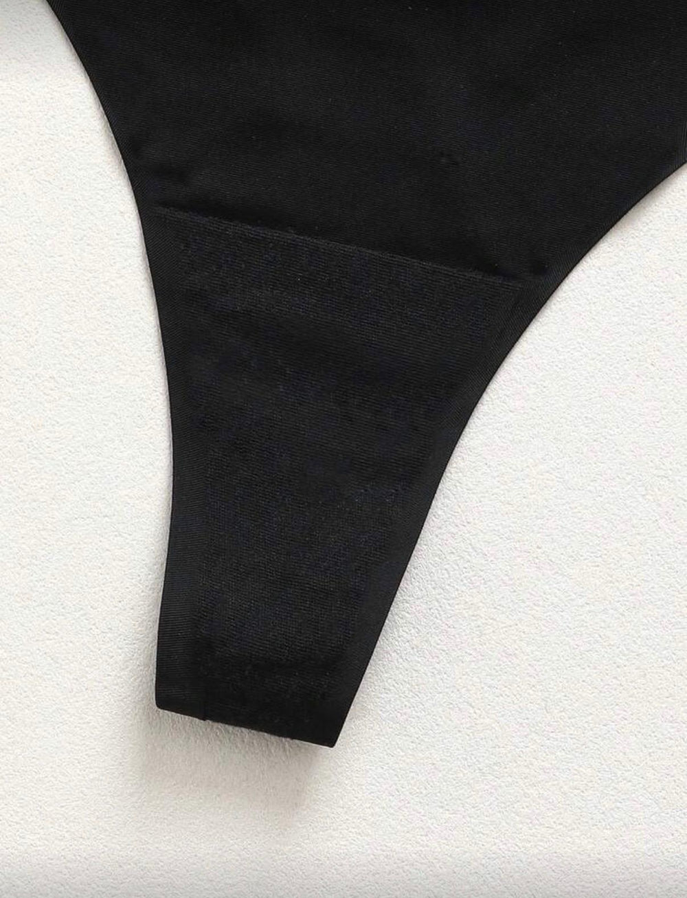 Lot 4 Strings sans couture  -